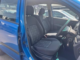 /photos/11995/638ba91f-e3ac-42ef-966e-d11b2193de5f_i320x240.jpg
